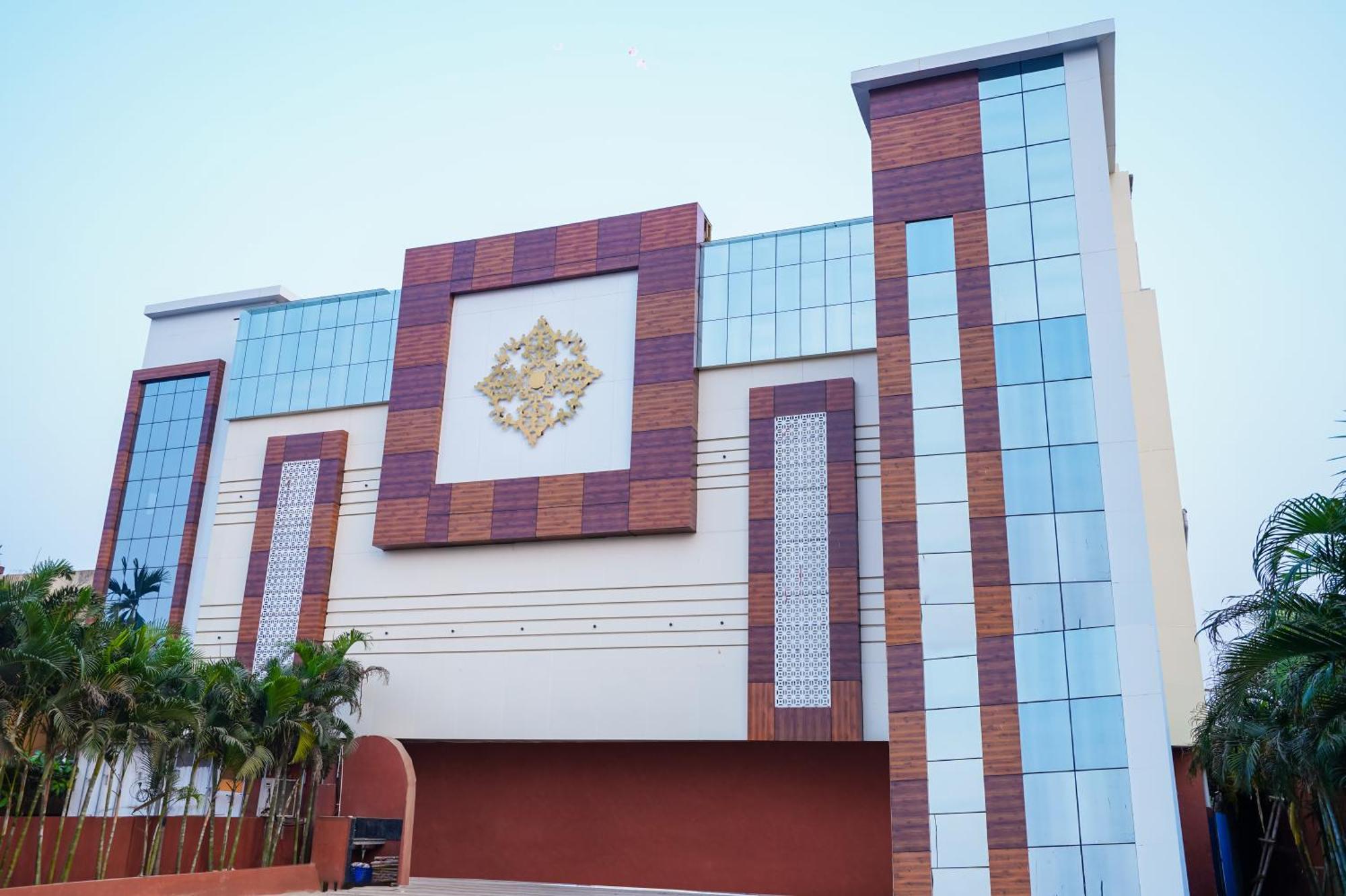 Hotel Middleton Nxt Μπουμπάνεσβαρ Εξωτερικό φωτογραφία
